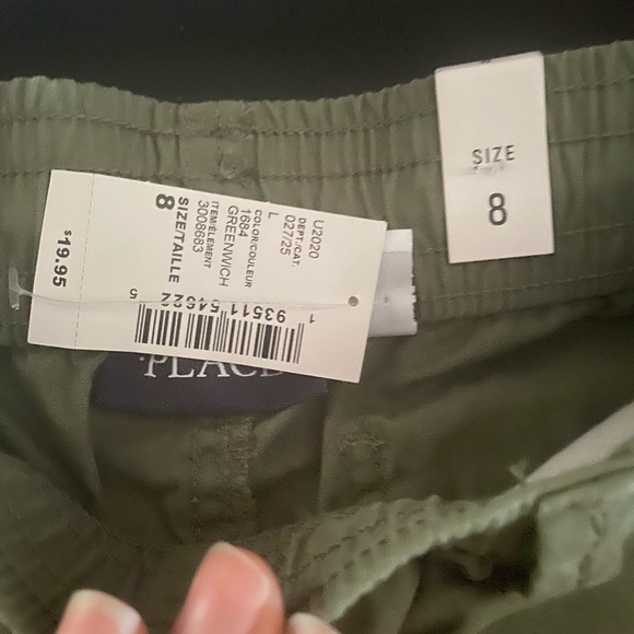 Boys shorts size 8 - Picture 3 of 3